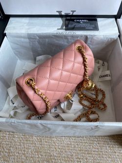 Chanel Flap Pink Bag AS1786 for Sale in Chicago, IL - OfferUp