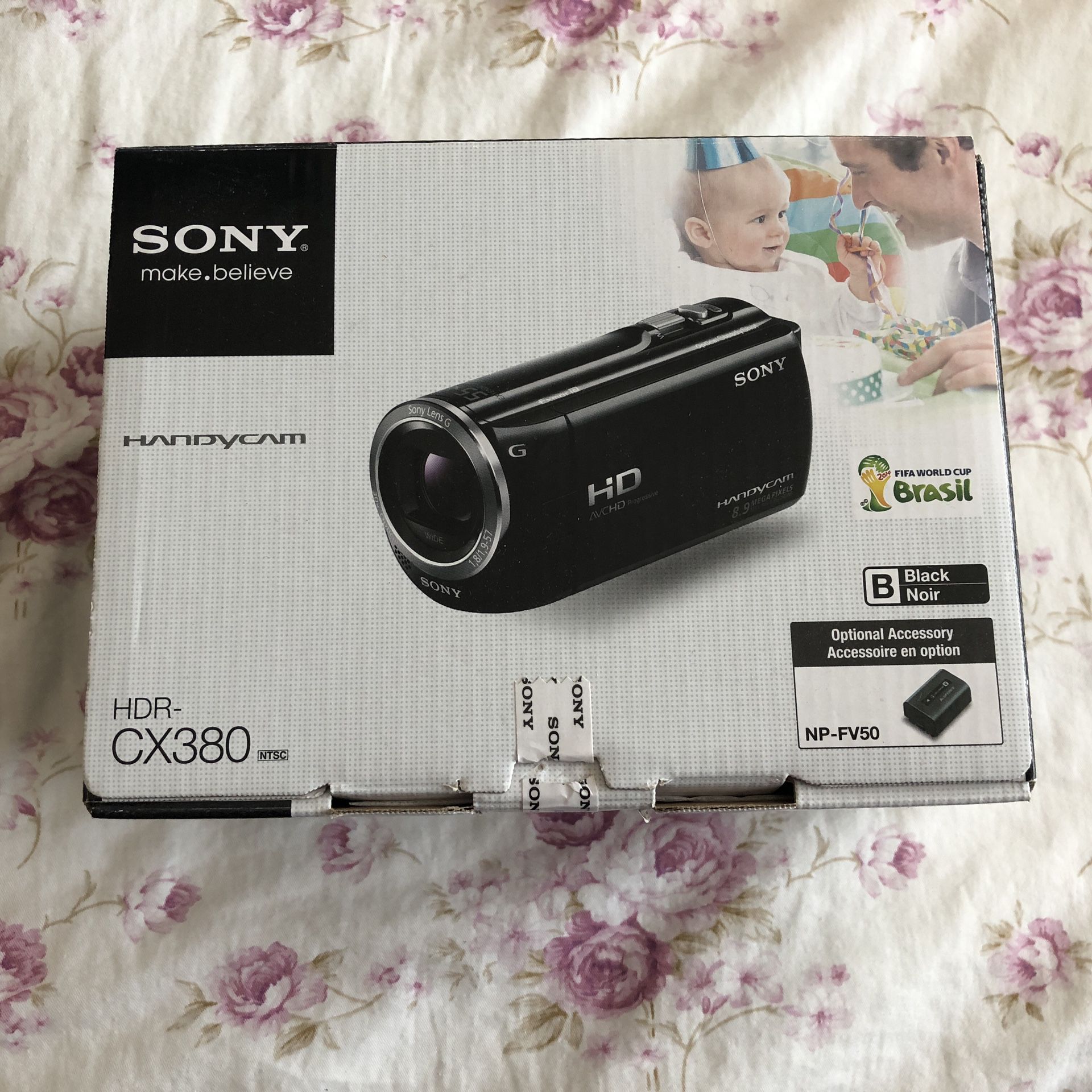 Sony Handycam HDR-CX380 Camcorder and Case