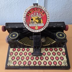 Vintage Marx De-luxe Toy Typewriter