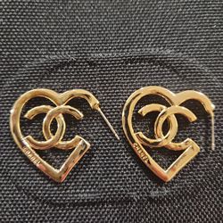 Gold heart earring luxury inspired