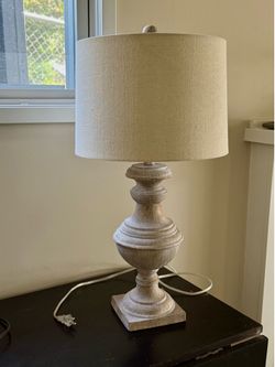 Table lamp