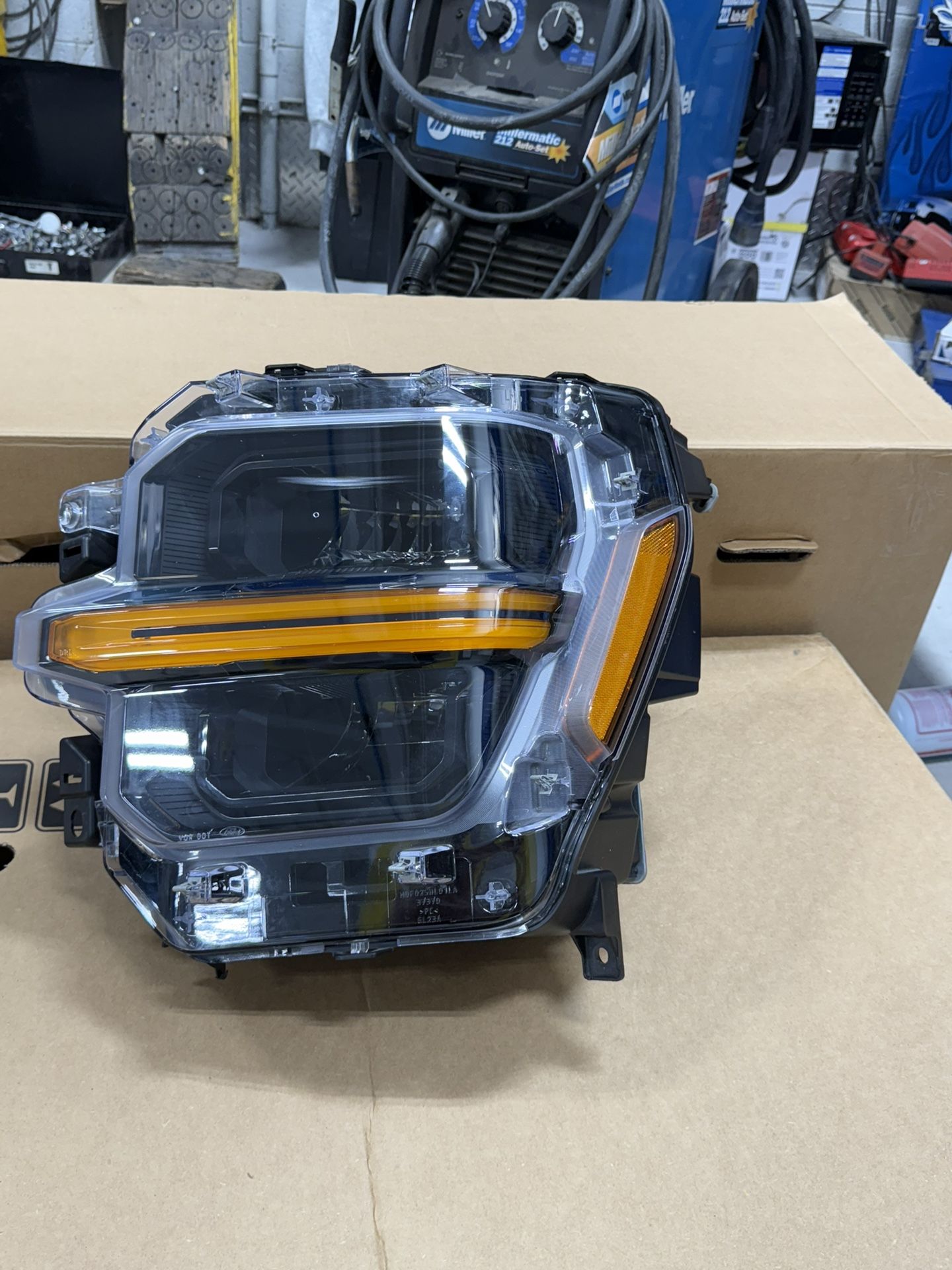 2024-2025 Ford F150  LED Headlight Assembly 