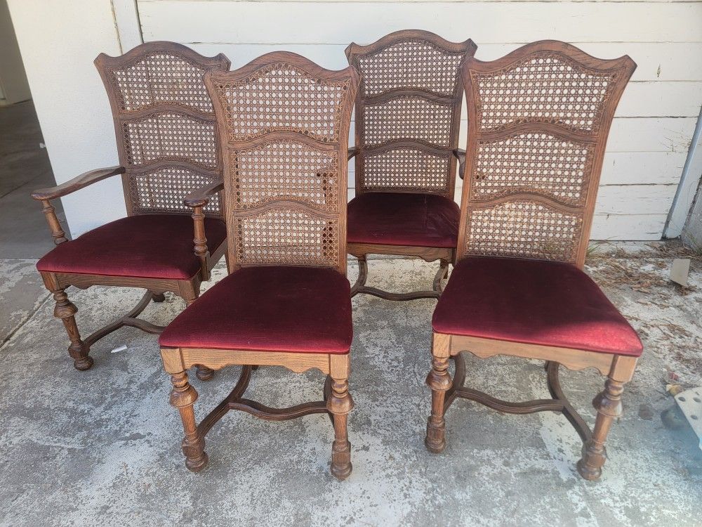  Dining Chairs (Set Of 4)