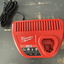 Milwaukee Battery Charger