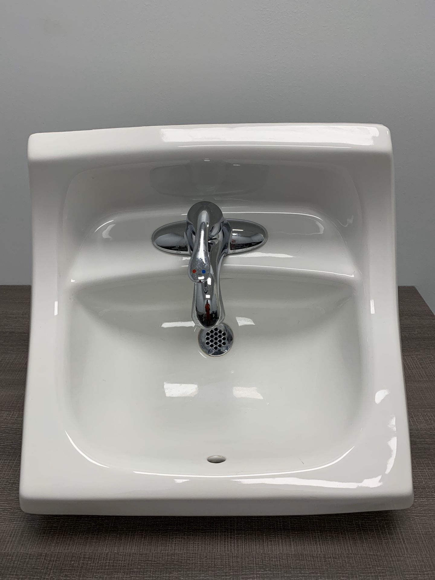 Bathroom Sink - Kohler Kingston™ 21-1/4" X 18-1/8" Wall Mount Porcelain Bathroom Sink K-2005-0 White white Faucets.