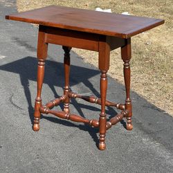 Good Reproduction Colonial Pine Tavern Table with Breadboard Ends