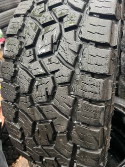 Tengo una llanta 35X12.50R20 LT  TOYO OPEN COUNTRY AT