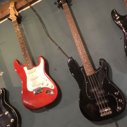 $120  Electric GUITAR or BASS       take your Pick  !!!!!!!!