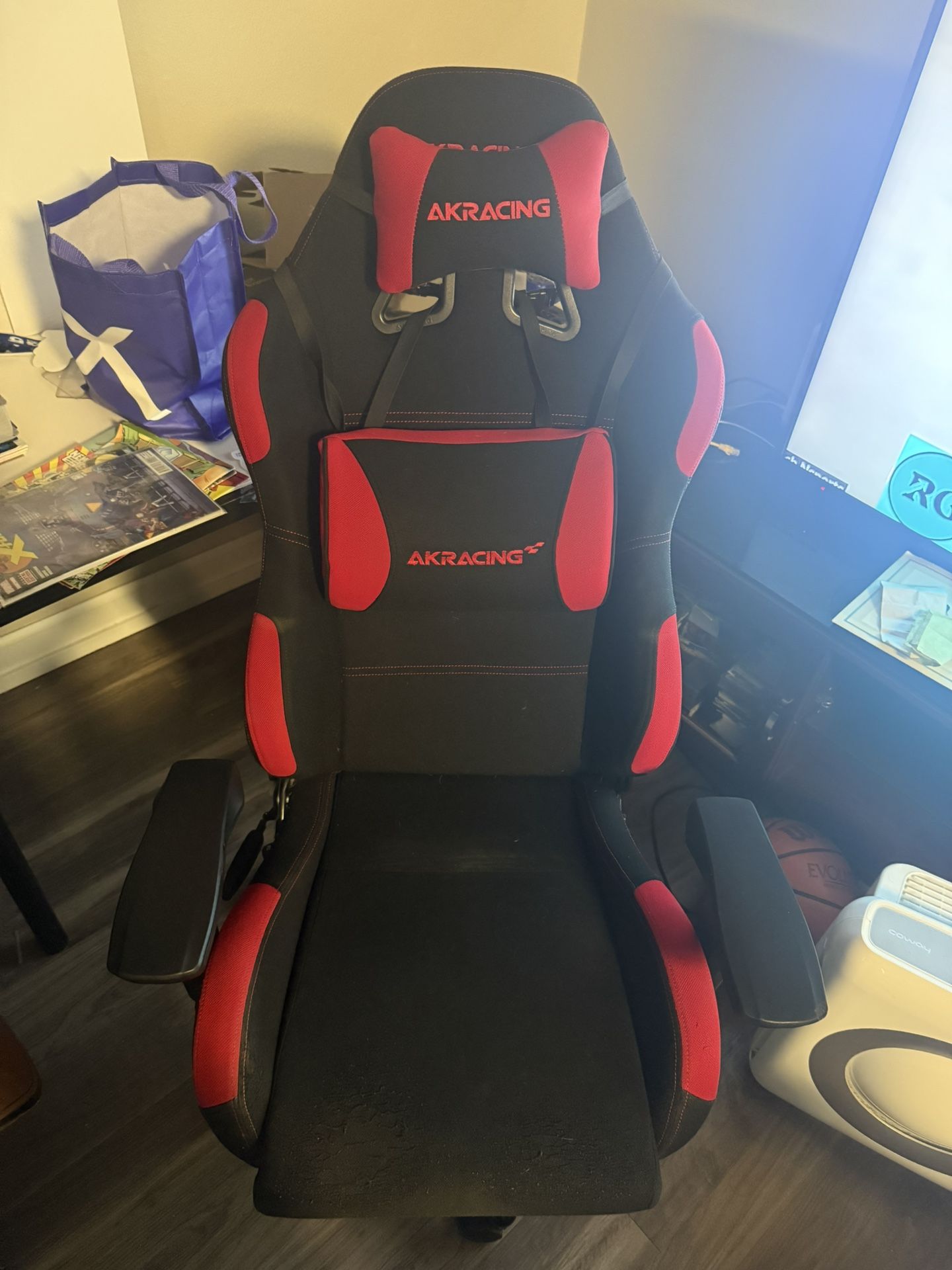 AkRacing Gaming Chair