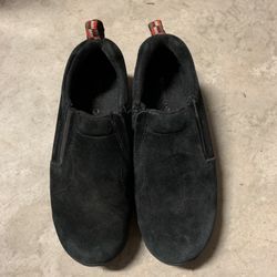 Boys Merrell slip on shoes Size 4.5