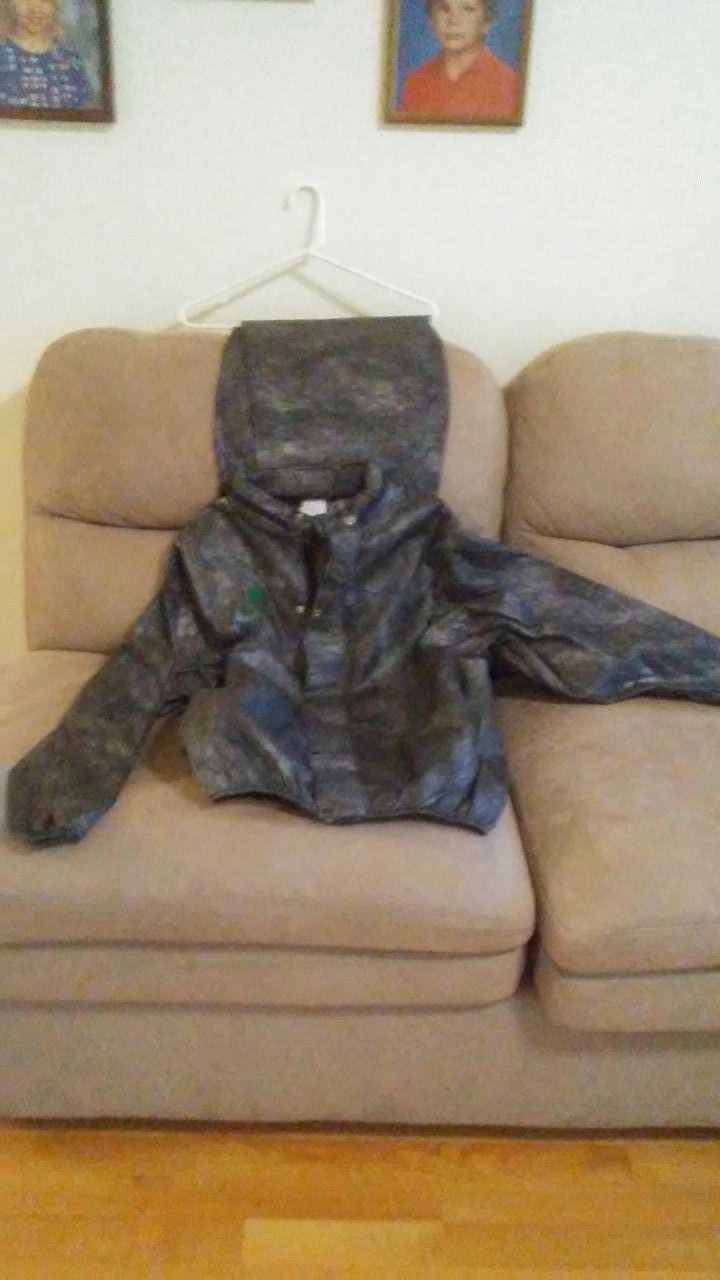 Frogg Toggs ladies rain suit. size S. Free with purchase of chaps, jacket,and veste