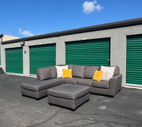 Dark Gray Sectional w/ Ottoman