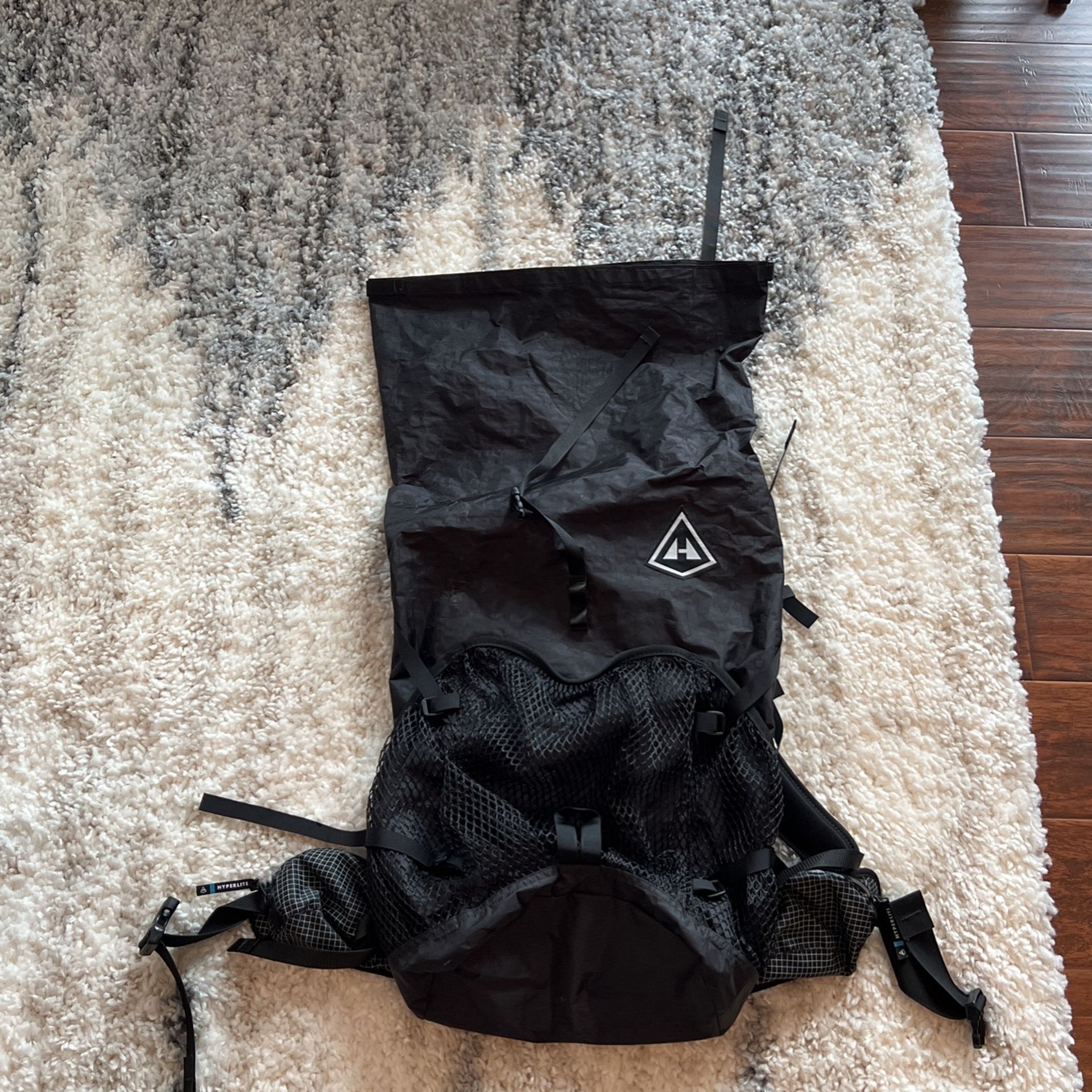 【tihc3】Hyperlite Mountain Gear 2400 M 2400 Southwest - Nomad Ventures