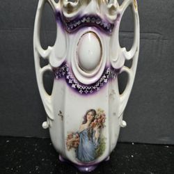 Porcelain portrait vase