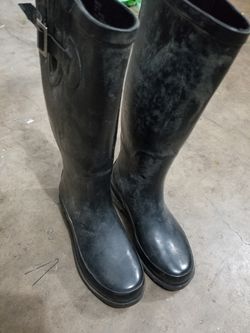 water boots..size 5