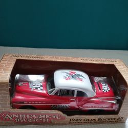 1949 olds rocket 88 Anheuser Busch car-bank.
Brand New.  
This is from Ertl Collectibles from 1999