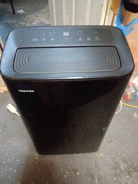 Toshiba Air Conditioner -$50