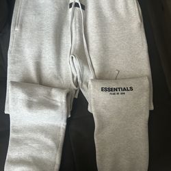 Light oatmeal essential cuffed sweatpants size S
