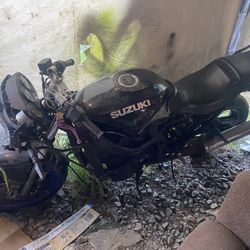 Suzuki Katana 