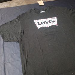 Levis (XL) T Shirt