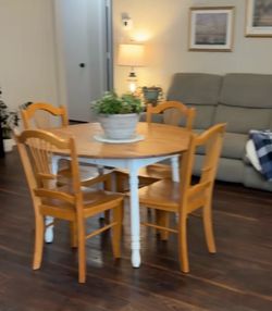 Solid Wood Drop-Leaf Table with Four Chairs