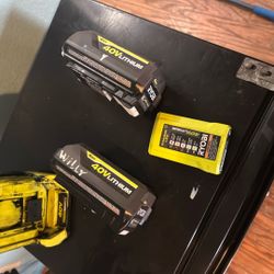 Ryobi 40v Lithium Ion 4ah X2  /// Ryobi Power source 40v