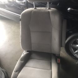 2011-2017 Honda Odyssey Front Passenger Right Seat