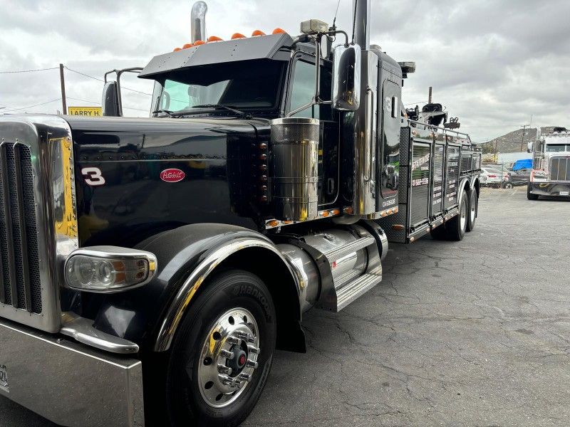 2017 Peterbilt 389