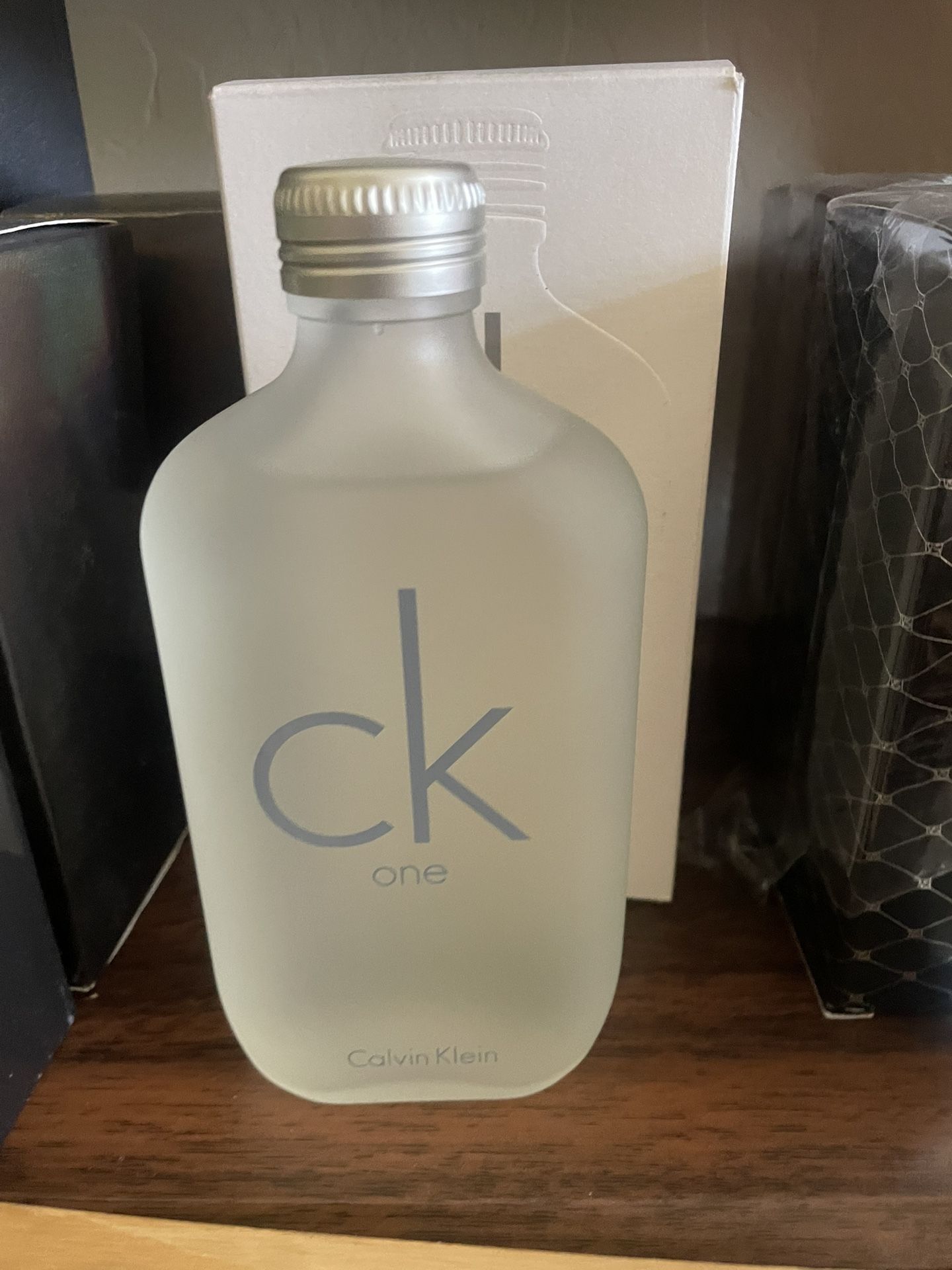 π§΄ CK One by Calvin Klein β Unisex 6.7oz Citrus Perfume β BRAND NEW SEALED! π§΄ π Pickup Location: S. Durango & 215 near IKEA β¨ Retail Price: $96 π°
