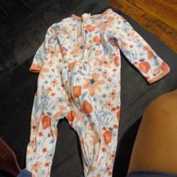 Used And New Baby Girl Clothing Each Piece Is 5 Dollars And Under