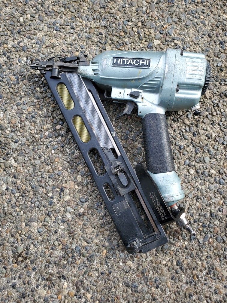 Hitachi Nt65MA4 15ga Nailer for Sale in WA OfferUp