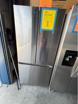 Samsung 33” wide refrigerator new