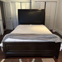 Queen bed Frame