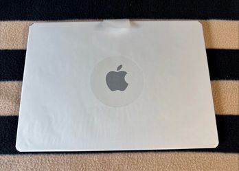 Apple MacBook Pro 14" M2 Pro 16GB  512GB SSD Silver