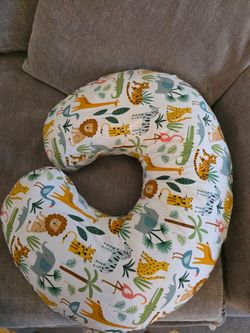 Nursing pillow