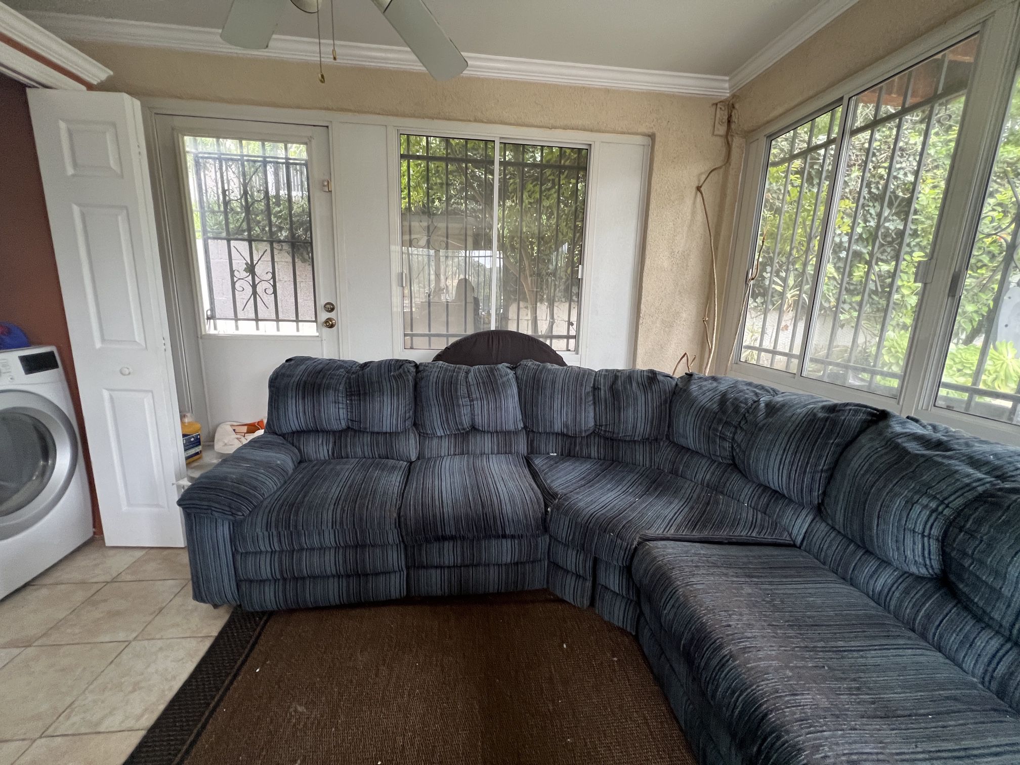 Large Multifunction  Reclining Couch ( NEED TO SELL FAST) 