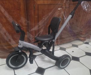 used newyoo 5 in 1 tricycle toddler trike with push handle