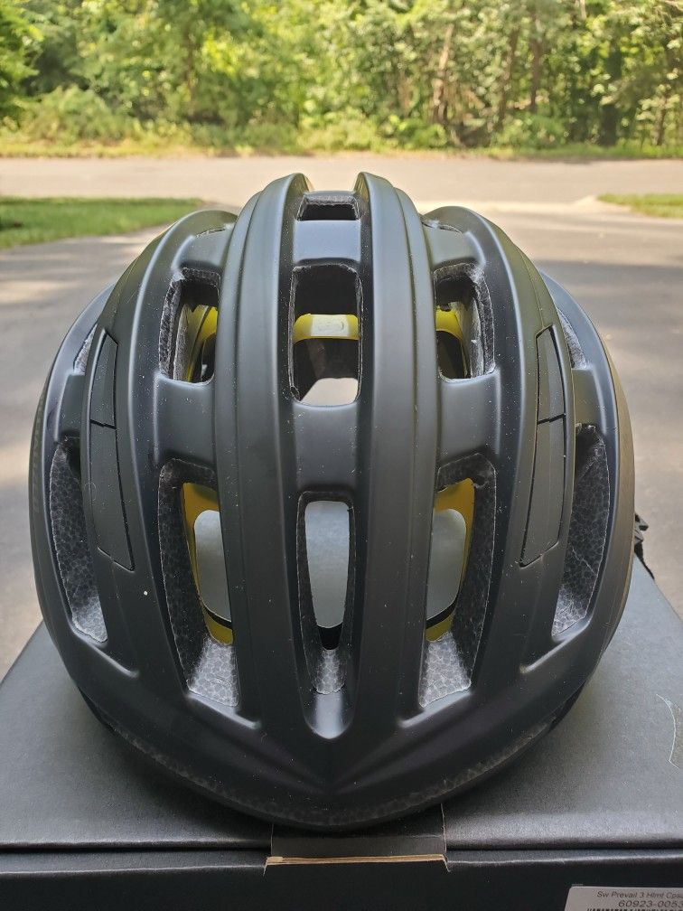 Specialized Road Cycling Helmet Sz M