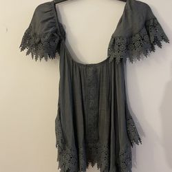 Buckle Top Size Large 