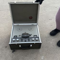 Antic Stereo,