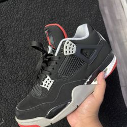 Jordan 4 “bred” 2019