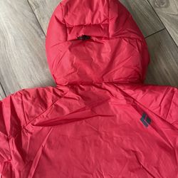 Brand New Women’s Belay parka Jacket 