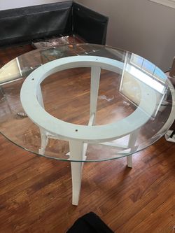 Mesa Usada La Vendo Por Q Me Mudo 