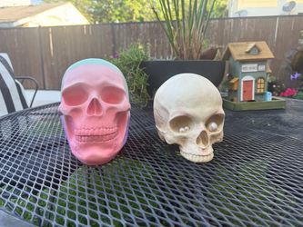 Pastel Skull & Pearl-Eye Skull Decor Set