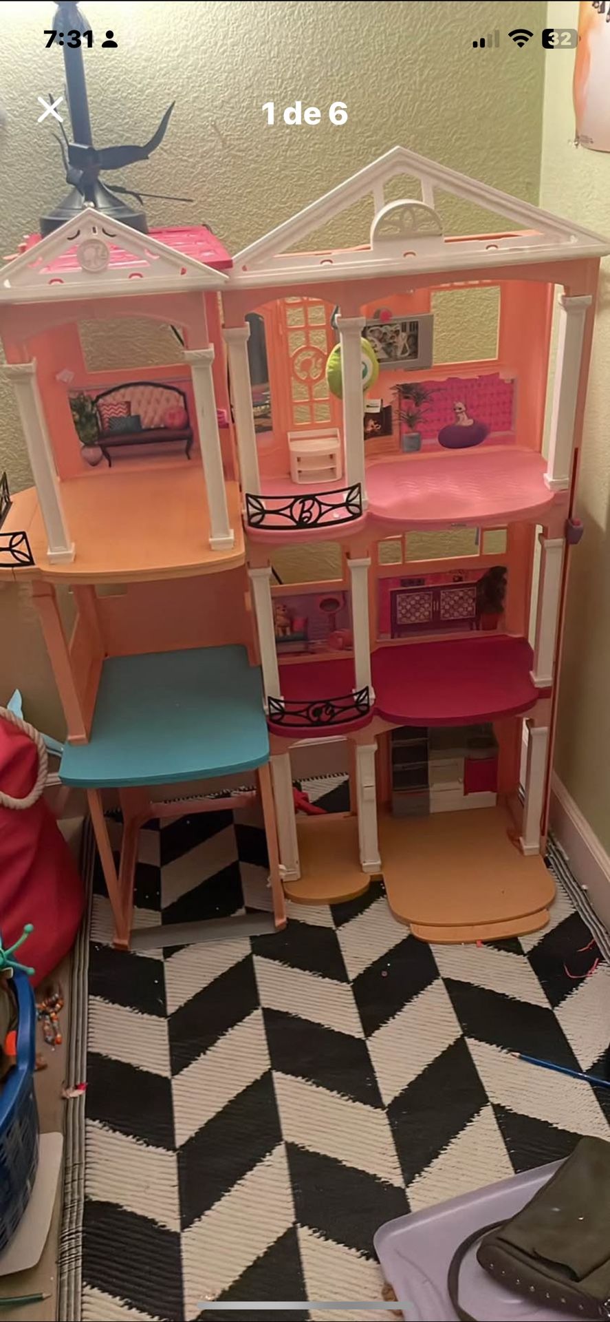 Casa De Barbie