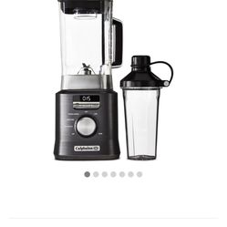 SAVE 55% 🔥🔥. . BRAND NEW FACTORY SEALED HEAVY DUTY BLENDER.  10 SPEED.  DIGITAL.  FREE SMOOTHIE GLASS.  WAS $149.99!!  NOW ONLY $70🧉🥛