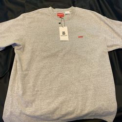 Supreme T Shirt. Small Box Logo small Brand New 