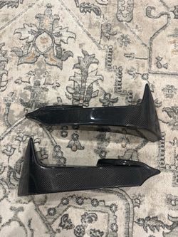 Carbon fiber rear winglets
