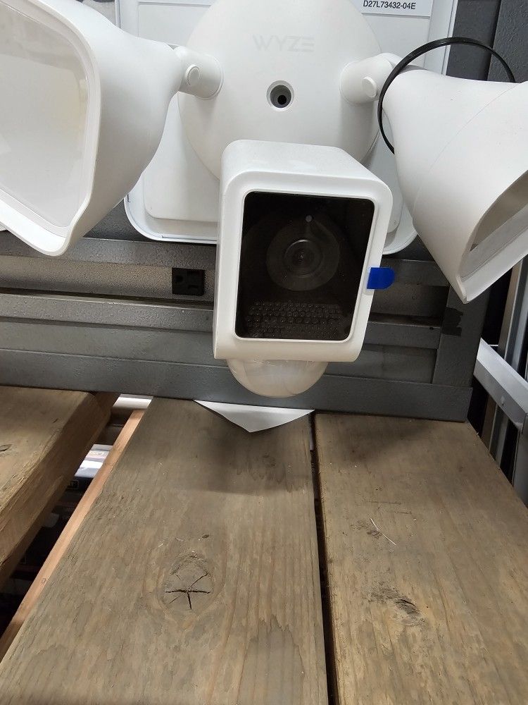 Smar And Regular Flood Ligth Ring Flood Ligth Camera