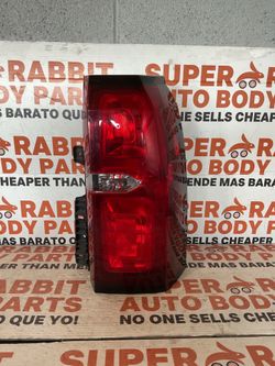 2015 Tahoe Suburban Taillight Passenger Halogen OEM ⭐️ 2020
